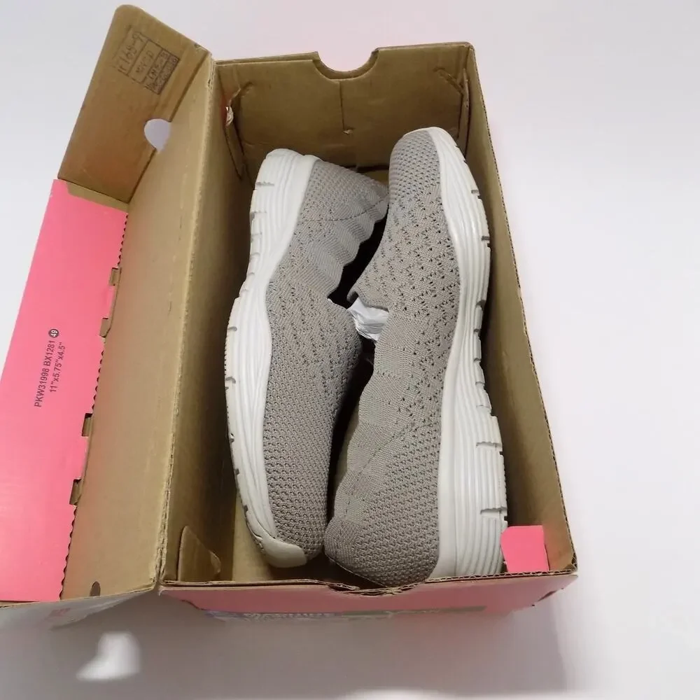 SKECHERS Seager Scallop Slipon Sneaker in Taupe Women's- Size 6.5 - Brand New